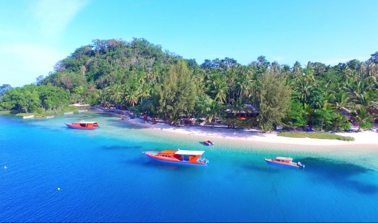 Blue Bay Divers Likupang Bangka Exterior foto